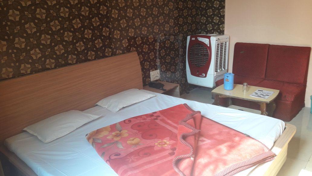 Hotel Parikalp Pachmarhī Eksteriør bilde